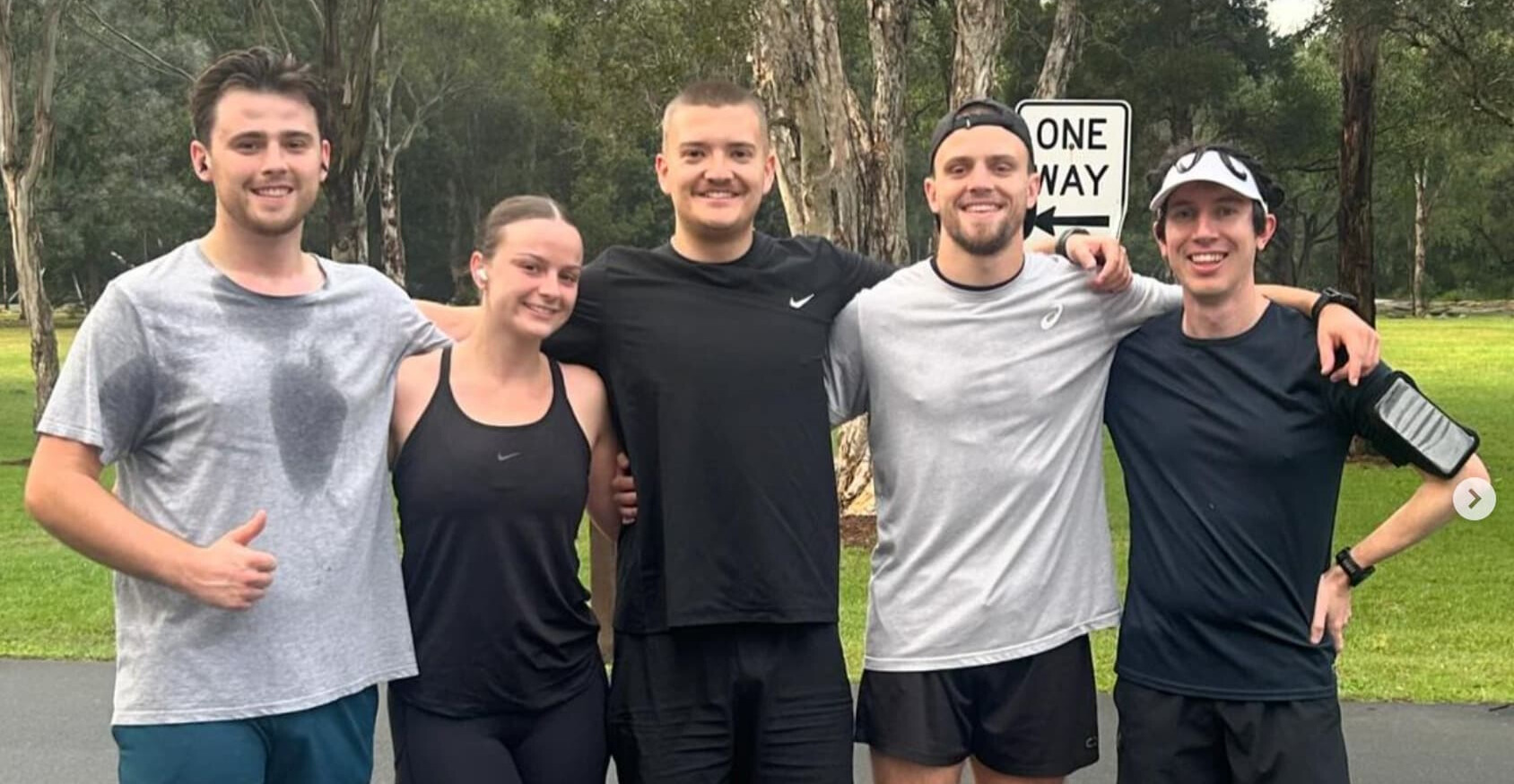 Random Sunday Run Club group photo